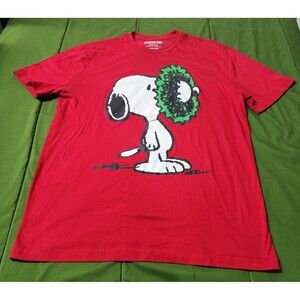 Peanuts Snoopy Crew-Neck Graphic T-Shirt Size L